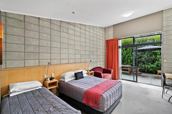 Deluxe Studio Units