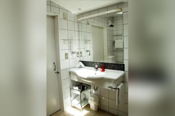 Accessible Deluxe Studio Unit